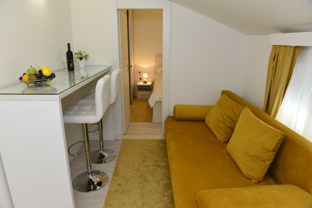 Apartmani Stefanija Tivat Exterior foto
