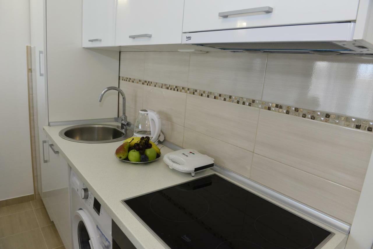 Apartmani Stefanija Tivat Exterior foto