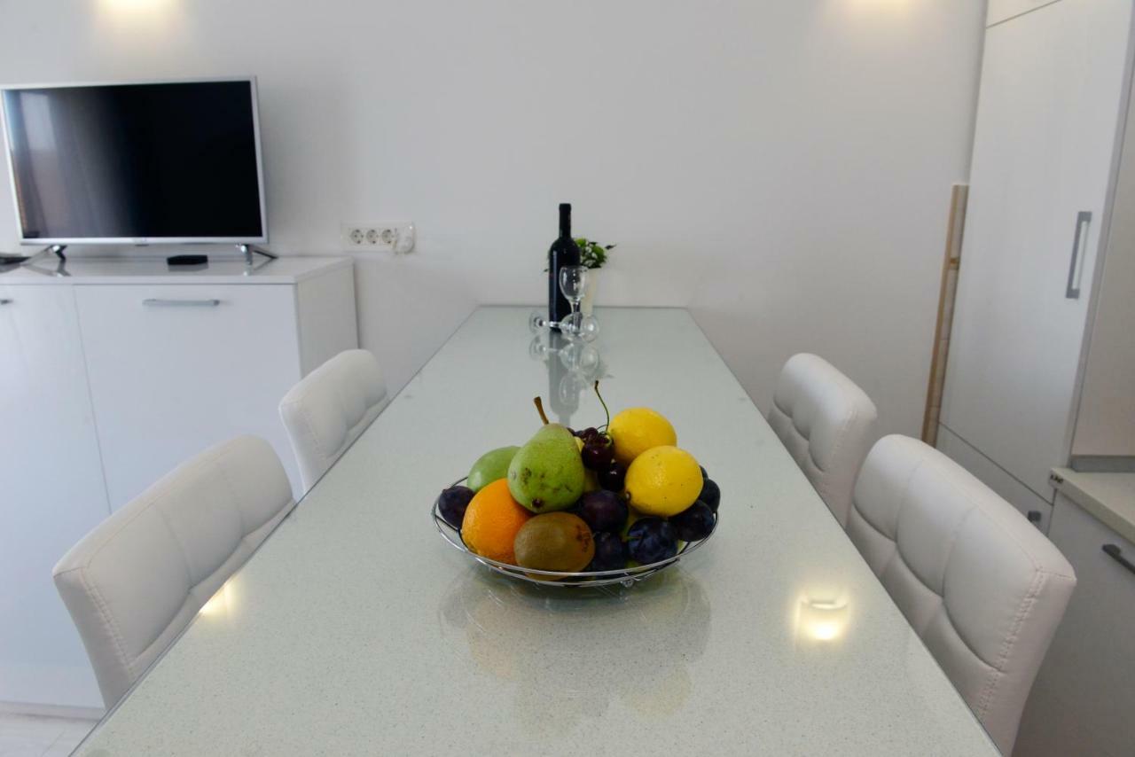 Apartmani Stefanija Tivat Exterior foto