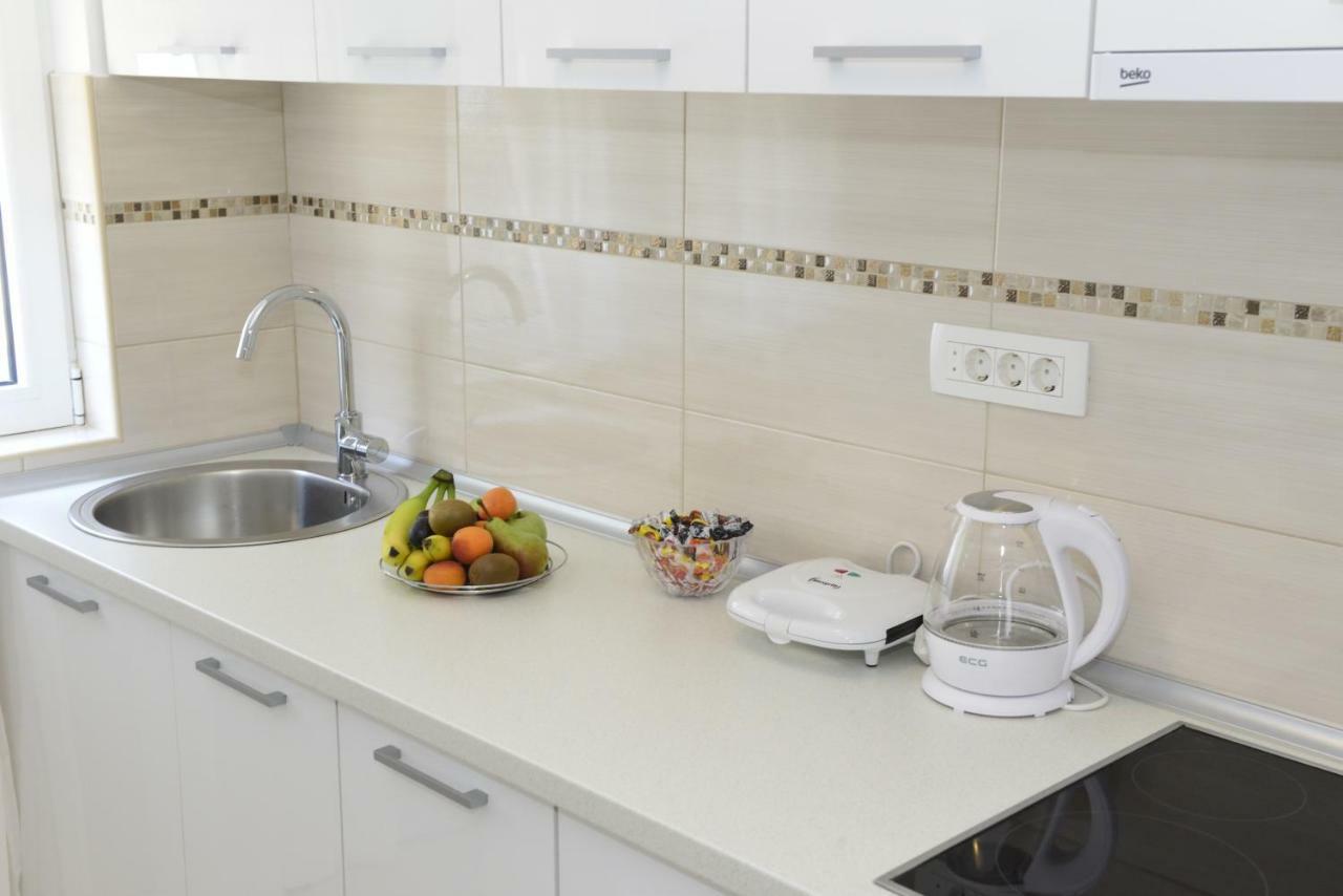Apartmani Stefanija Tivat Exterior foto